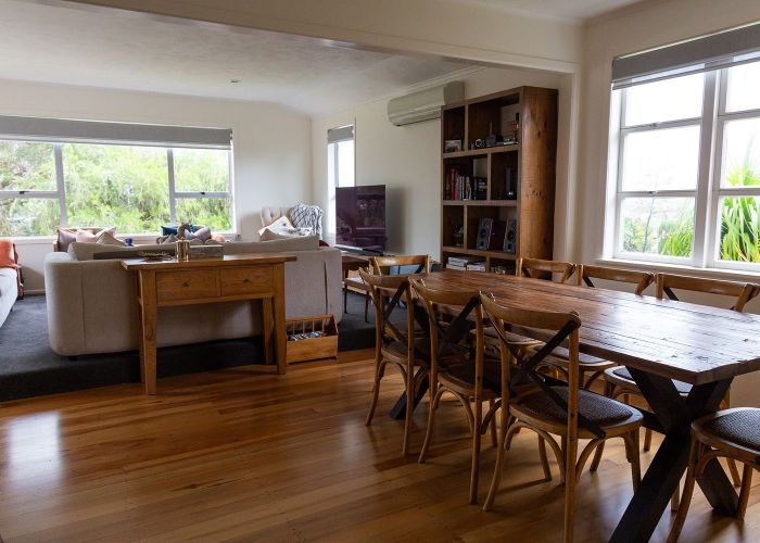  at 6 Boler Place, New Lynn, Auckland