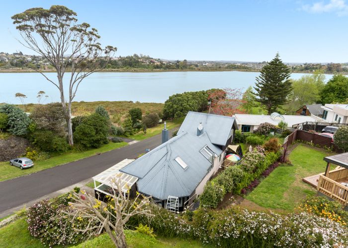 at 7 Bay Street, Matua, Tauranga