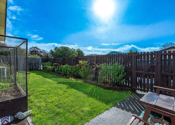  at 1/90 Charles Street, Waltham, Christchurch