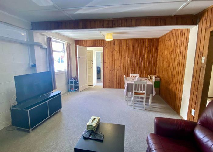  at 1b/9 College Road, Northcote, North Shore City, Auckland