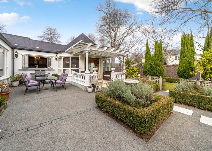  at 1 Oakmont, Heretaunga, Upper Hutt, Wellington