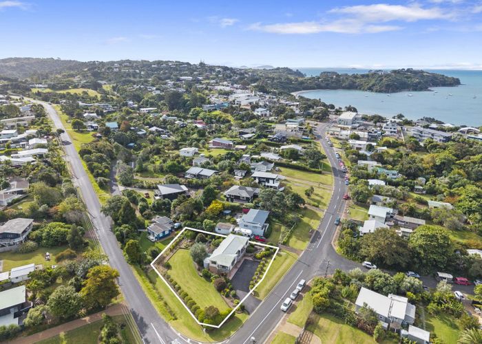  at 27 Tui Street, Oneroa, Waiheke Island, Auckland