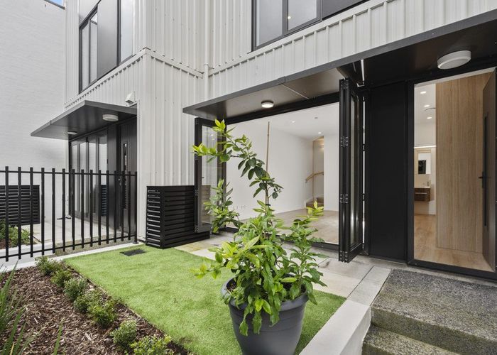  at Park Avenue/7 Sultan Street, Ellerslie, Auckland City, Auckland