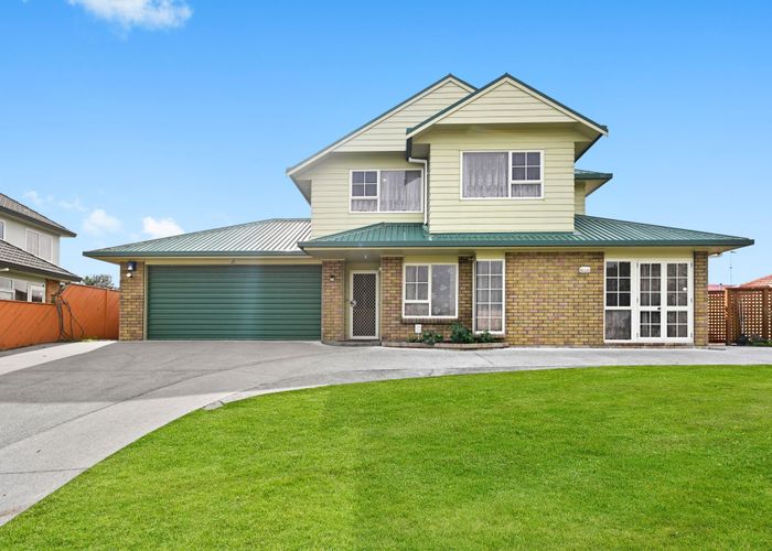  at 8 Country Lane, Western Heights, Hamilton