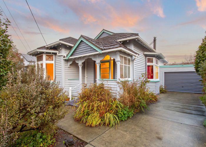  at 18 Sandwich Road, Beckenham, Christchurch City, Canterbury