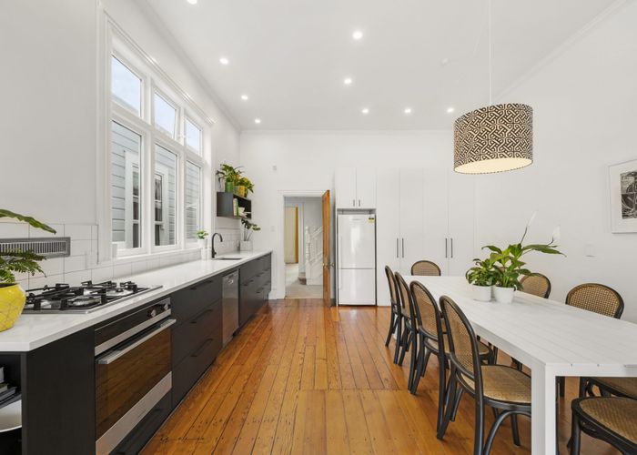  at 30 Roy Street, Newtown, Wellington