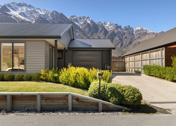 For sale 20 Wheat Street, Hanley's Farm, Jacks Point, Queenstown
