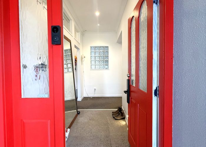  at 1 Celina Place, Browns Bay, North Shore City, Auckland