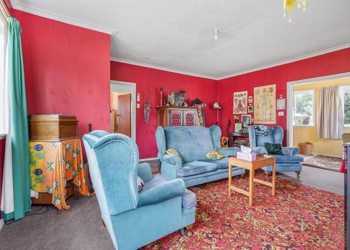  at 407 Peachgrove Road, Fairfield, Hamilton
