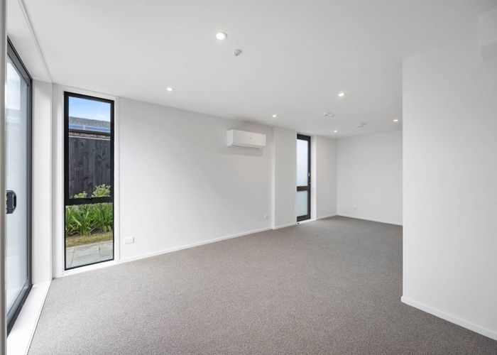  at 1/16 Treasure Lane, Te Atatu South, Waitakere City, Auckland