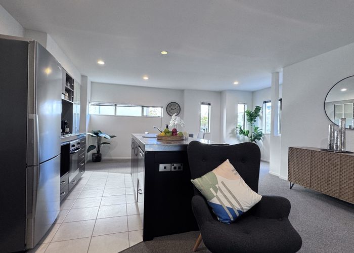  at 35/21 Hunters Park Drive, Three Kings, Auckland