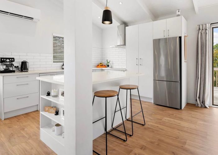  at 17 Mona Vale, West Harbour, Waitakere City, Auckland