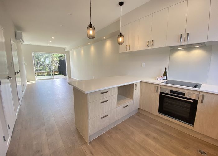  at 39 Kaimai Avenue, Massey, Auckland