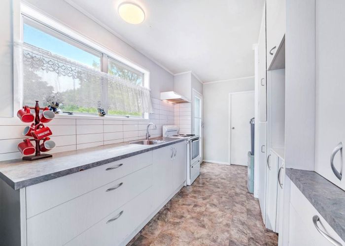 at 27 Sidey Avenue, Clover Park, Auckland