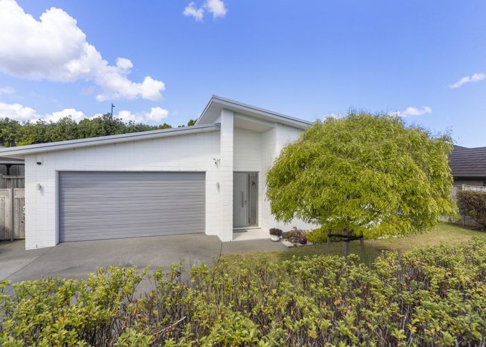  at 33 Kaiawa Street, Beachlands, Manukau City, Auckland
