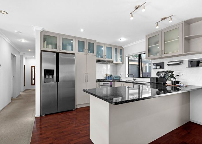  at 42 Arrowsmith Drive, Flat Bush, Manukau City, Auckland