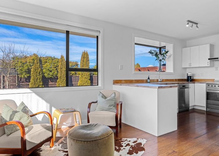  at 42 Chedworth Avenue, Bishopdale, Christchurch City, Canterbury