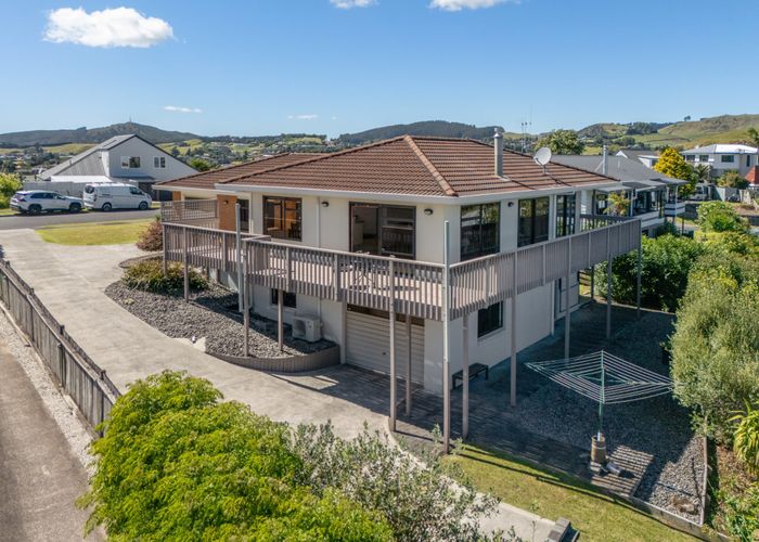  at 15 Philomel Crest, Welcome Bay, Tauranga, Bay Of Plenty