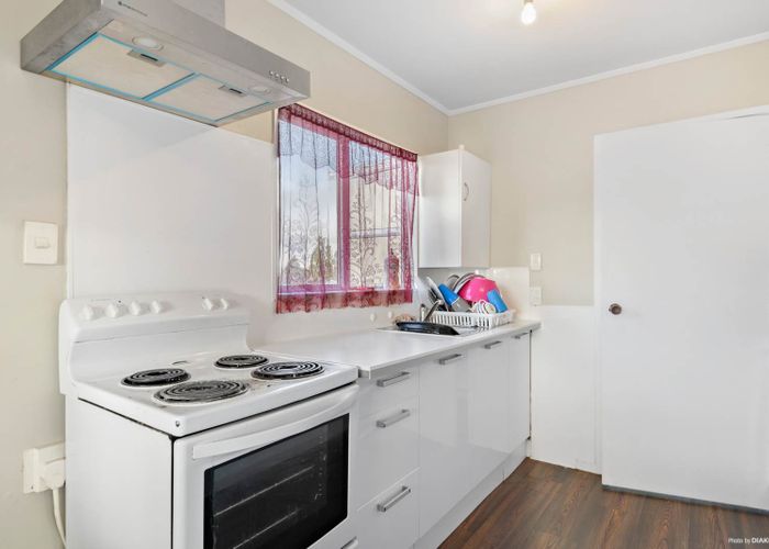  at 2/78 Palmers Road, Clendon Park, Auckland