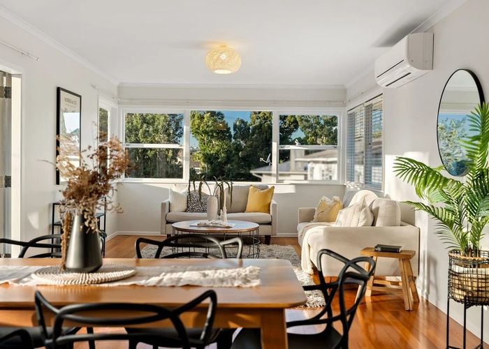  at 8 Beswick Place, Birkdale, North Shore City, Auckland