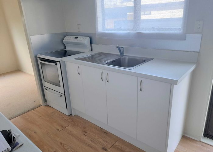  at 29a De Quincey Terrace, Highland Park, Manukau City, Auckland