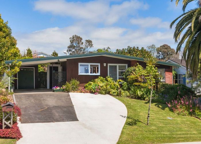  at 47 Finnerty Avenue, Howick, Manukau City, Auckland