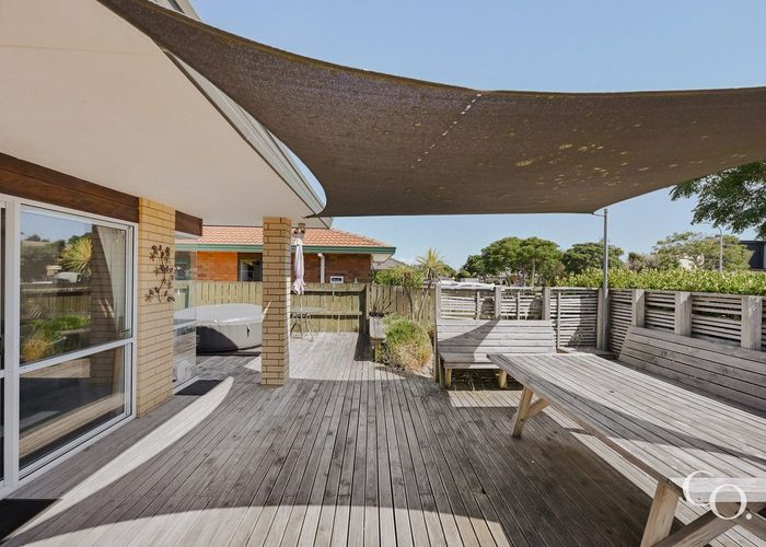  at 15 Dalton Drive, Papamoa Beach, Papamoa