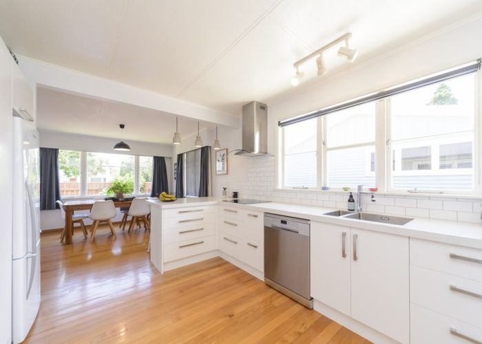  at 22 Akaroa Avenue, Awapuni, Palmerston North