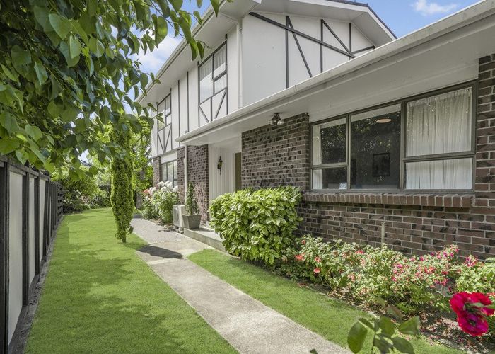  at 4 Mcenroe Grove, Naenae, Lower Hutt