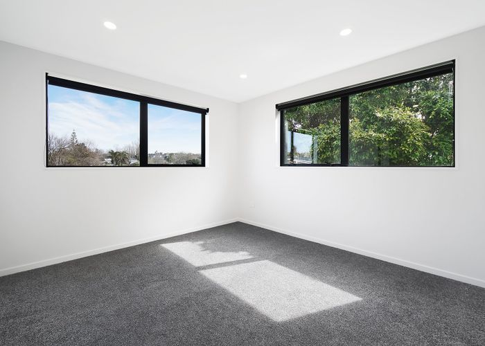  at 16 Jade Avenue, Pakuranga Heights, Manukau City, Auckland