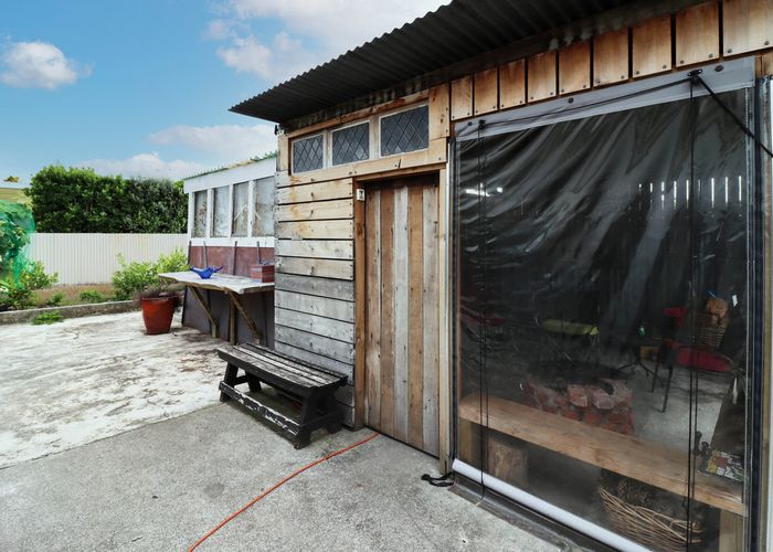  at 6 Victoria Street, Carterton