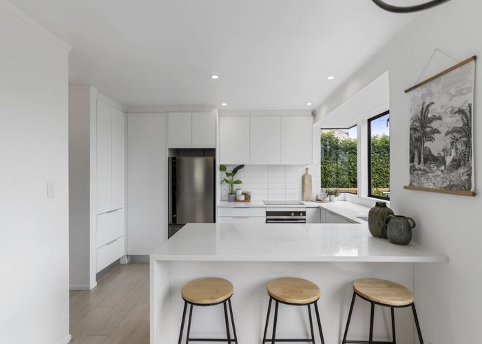  at 2/114 Landscape Road, Mount Eden, Auckland