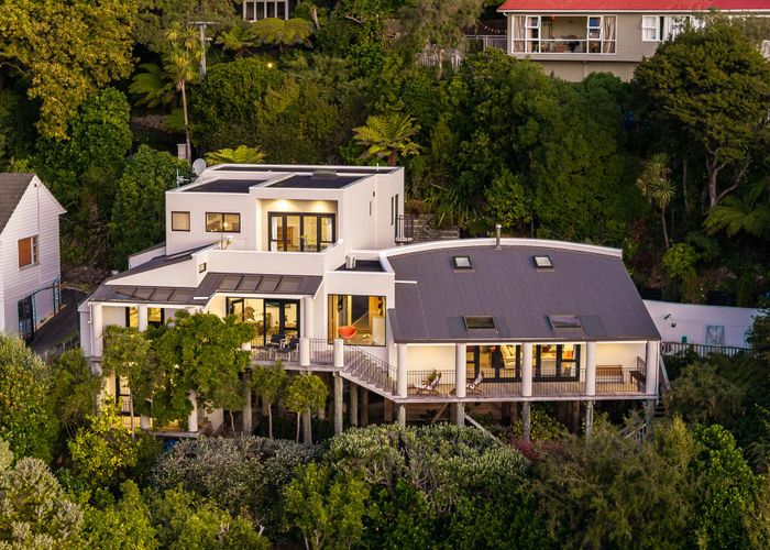  at 52 Walter Road, Lowry Bay, Eastbourne, Lower Hutt, Wellington