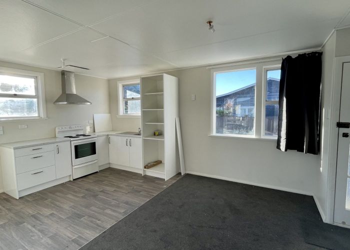  at 8A Karaka Street, Castlecliff, Whanganui, Manawatu / Whanganui