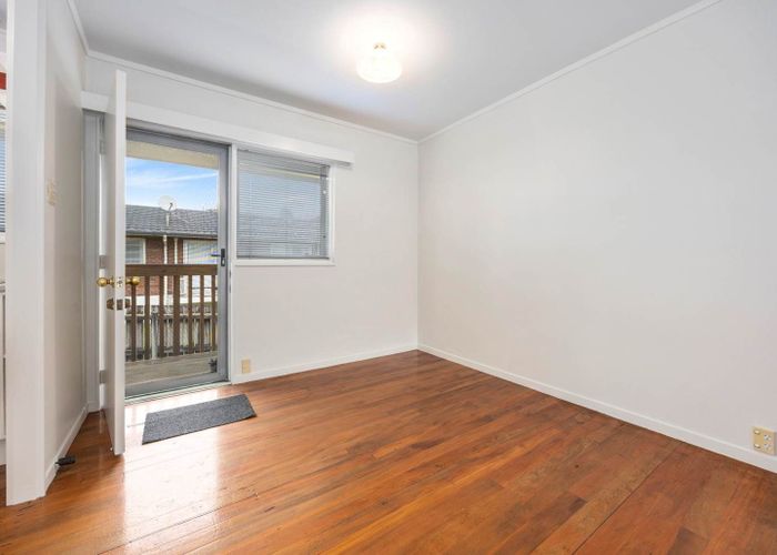  at 2/368 St Johns Road, Meadowbank, Auckland