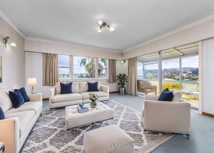  at 9 Lynmore Drive, Hillpark, Auckland