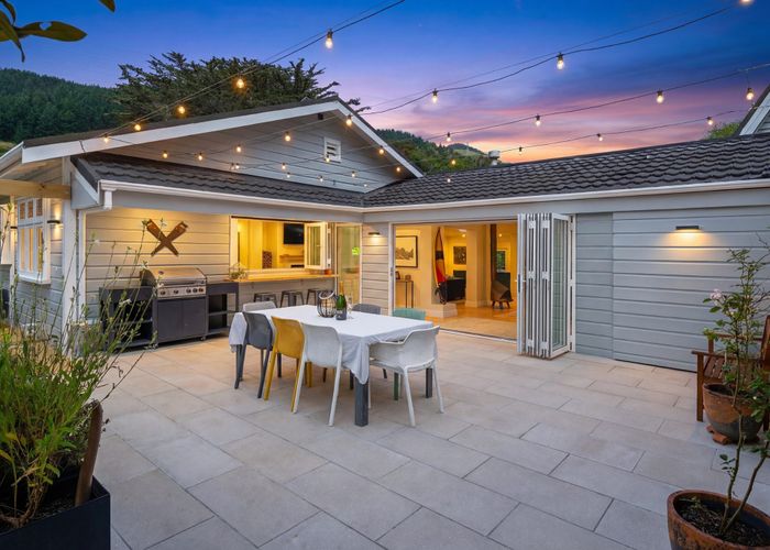  at 215 Takapu Road, Tawa, Wellington, Wellington