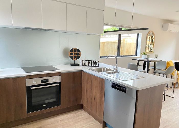  at 13/237 Swanson road, Henderson, Waitakere City, Auckland