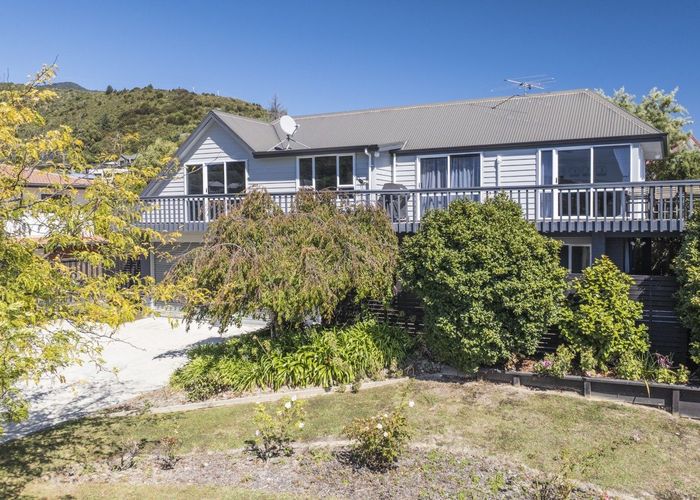  at 19 Turners Road, Waikawa, Picton
