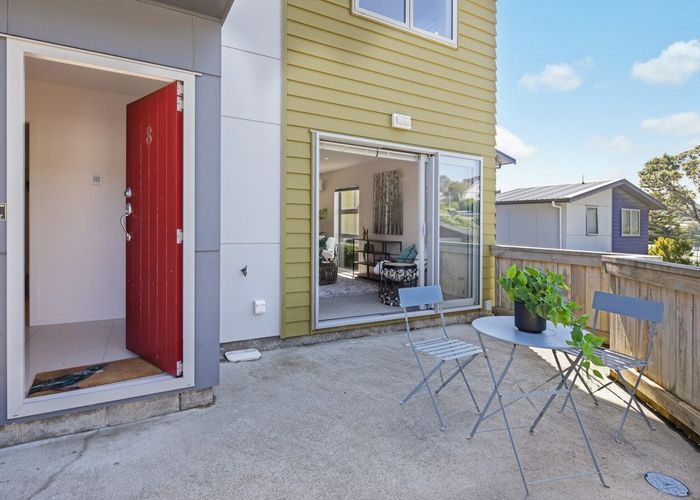  at 8/61 Black Rock Road, Newlands, Wellington