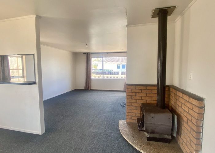  at 5 Adel Place, Weymouth, Manukau City, Auckland