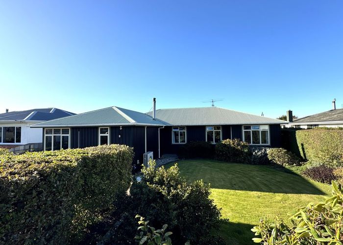  at 17 Naish Street, Balclutha