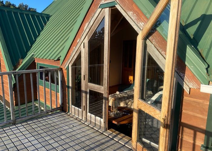  at Karekare, Waitakere City, Auckland