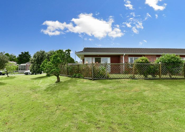  at 26 The Grove, Red Beach, Red Beach