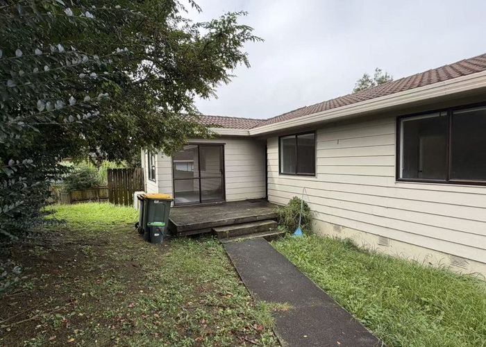  at 27H Rehia Road, Massey, Waitakere City, Auckland