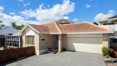  at 2/9 Balbriggan Rise, Dannemora, Auckland