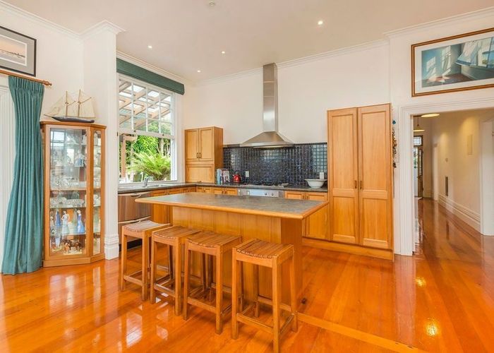  at 2 Momona Road, Greenlane, Auckland City, Auckland