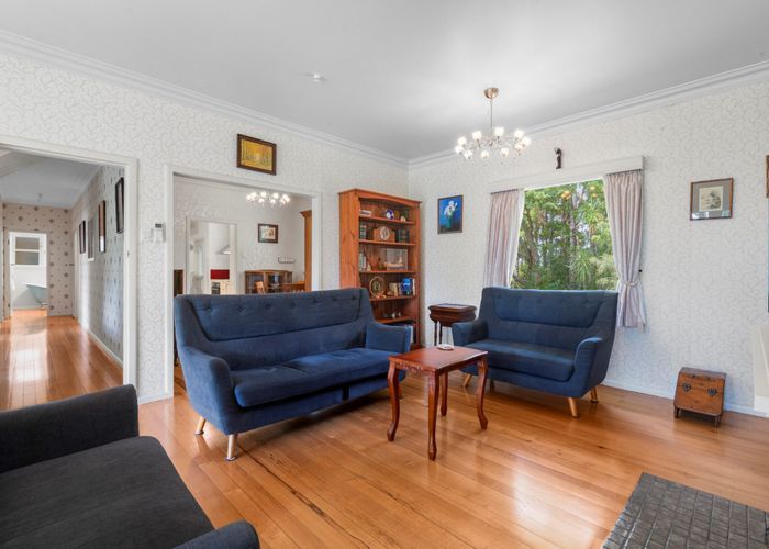  at 218 Onewa Road, Birkenhead, North Shore City