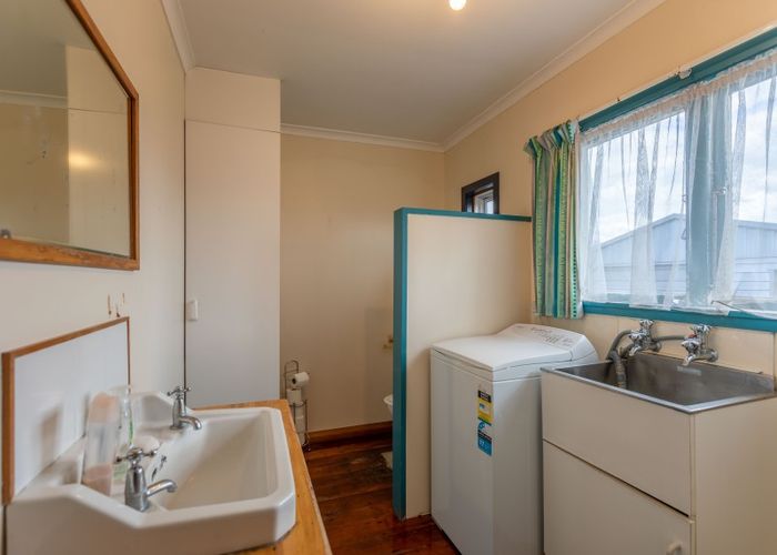  at 706 Queen Street West, Saint Leonards, Hastings