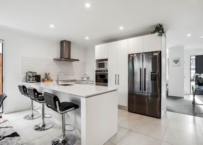 at 3 Vincent McGrath Crescent, Swanson, Auckland